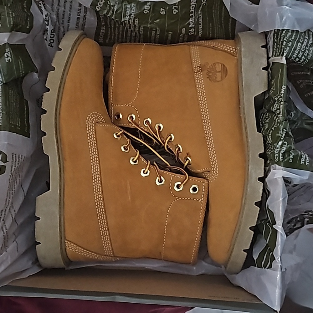 Timbaland Shoes - Picture 4 of 5